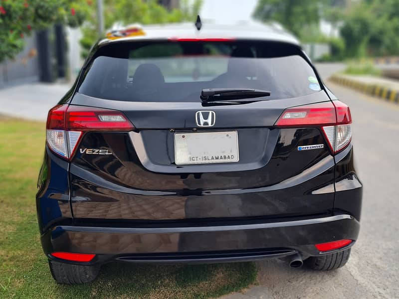 Honda Vezel Hybrid Z 2016 6