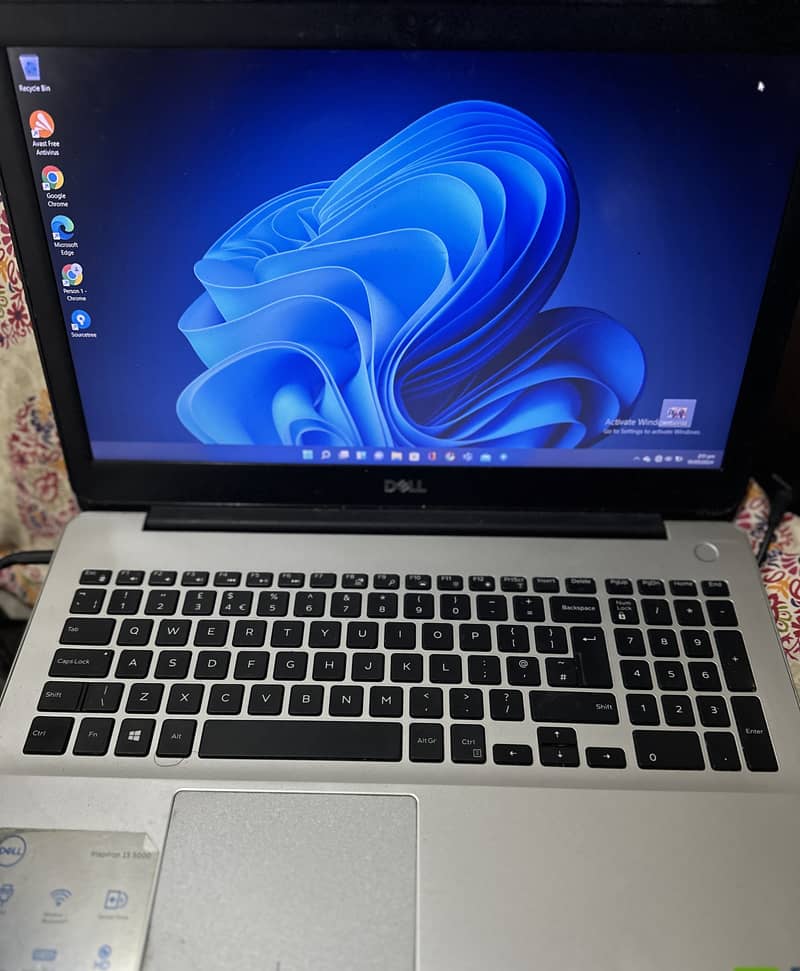 Dell Inspiron 15 5000 i7 for sale 16 inches screen 1