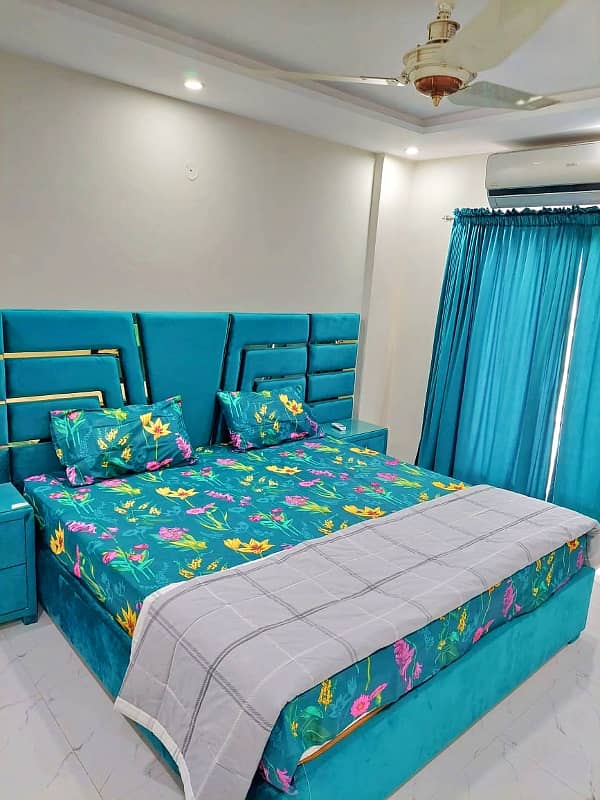 Luxury Furnished Flat Available on Daily Basis Rent 10