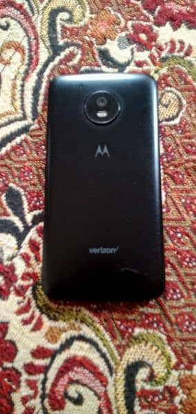 moto E new condition 3