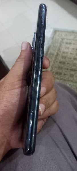 one plus 9 5G 10 by 10 condition 3