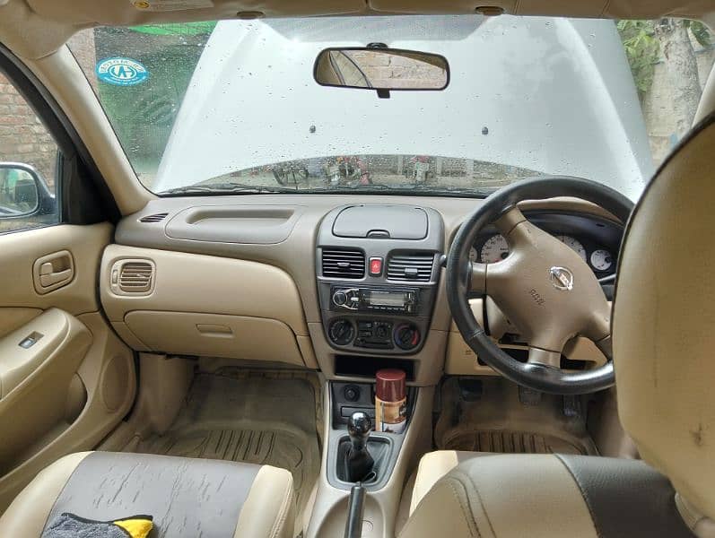 Nissan Sunny 2009 3