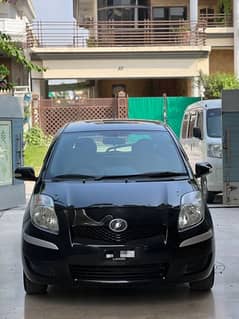 Toyota Vitz 2010