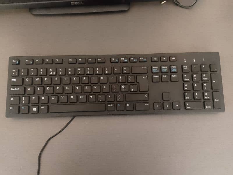 keyboard with multimedia keys 0