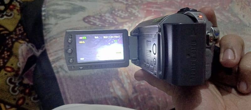 JVC Hard Disk Camcorder 9