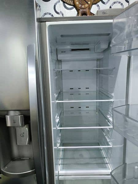 26 Cubic Feet Extra Large LG Refrigerator + Freezer USA Import Fridge 2