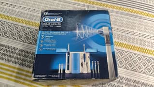 Oral B OXYJET cleaning system + pro 2000 toothbrush