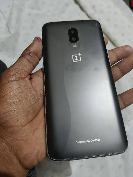 OnePlus 6t 8/128 back crack and minor shade 0