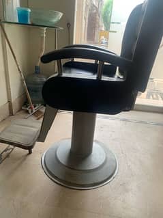 BARBER CHAIR FOR SALE