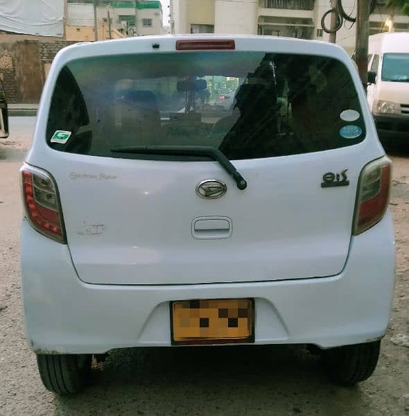 Daihatsu Mira 2011 1