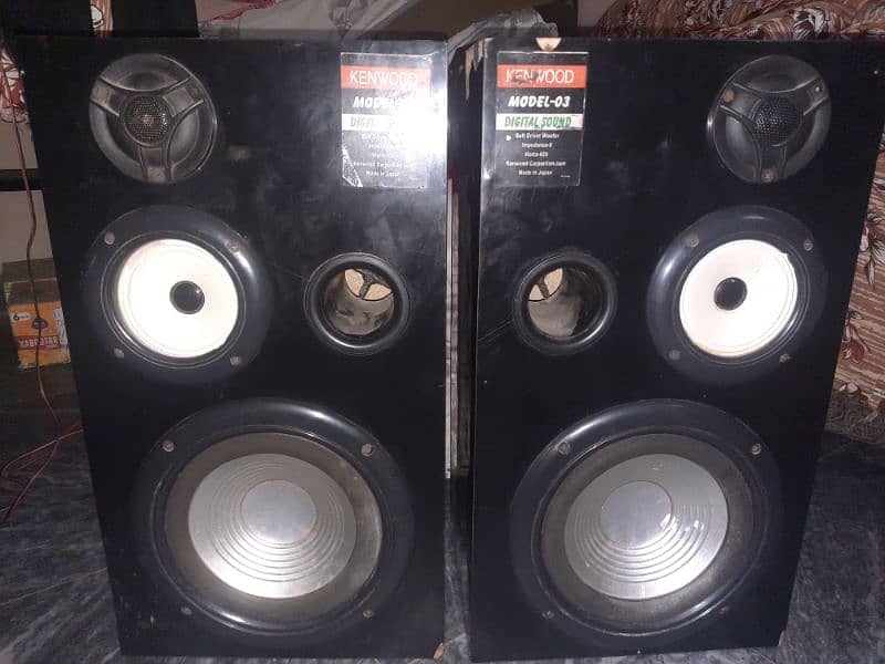 i am selling my woofers 2