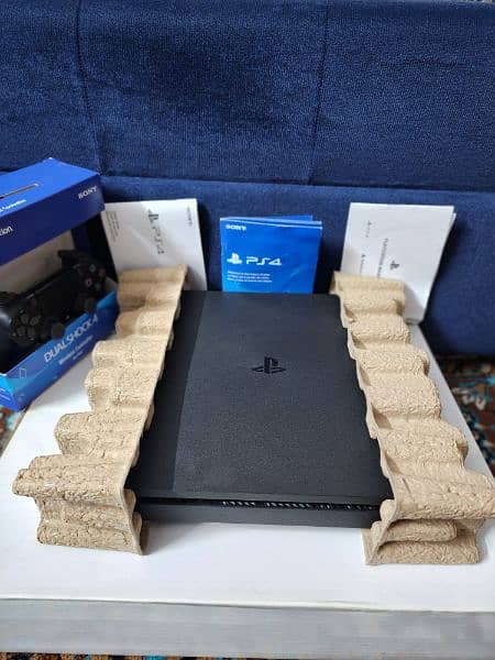 PS 4 Slim 0