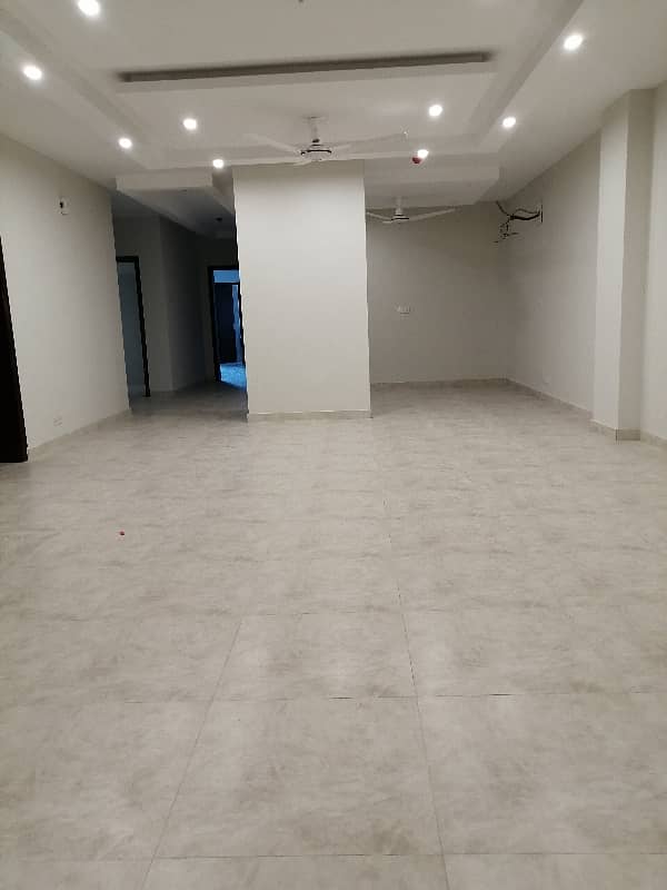 4 Bedroom Apartment Avenue Mall 5