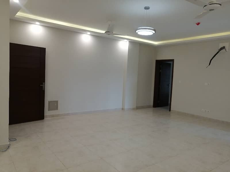 4 Bedroom Apartment Avenue Mall 16