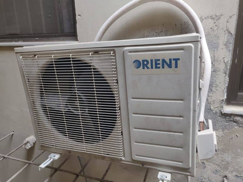 Orient Inventer Ac heat and cool in lush condition 1