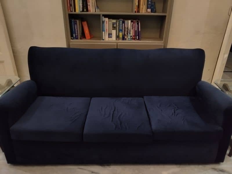 Brand new navy blue 5 seater sofa in mint condition. 3