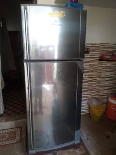 dawlance large size fridge