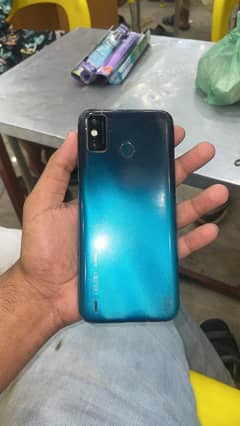 tecno spark 6 Go 4 /64 All okay 03130320579