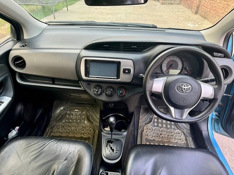 Toyota Vitz 2014 8