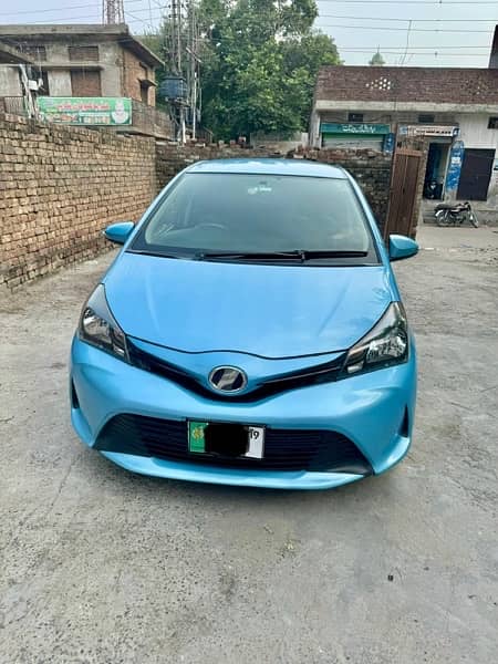 Toyota Vitz 2014 12