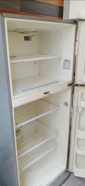 LG Big size Fridge for sale 3