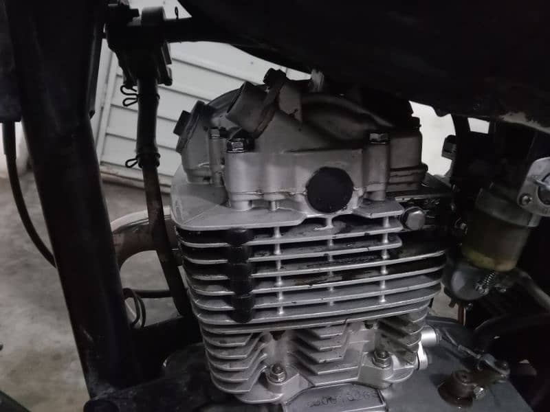 Suzuki gs 150cc condition full okay new tyer 6