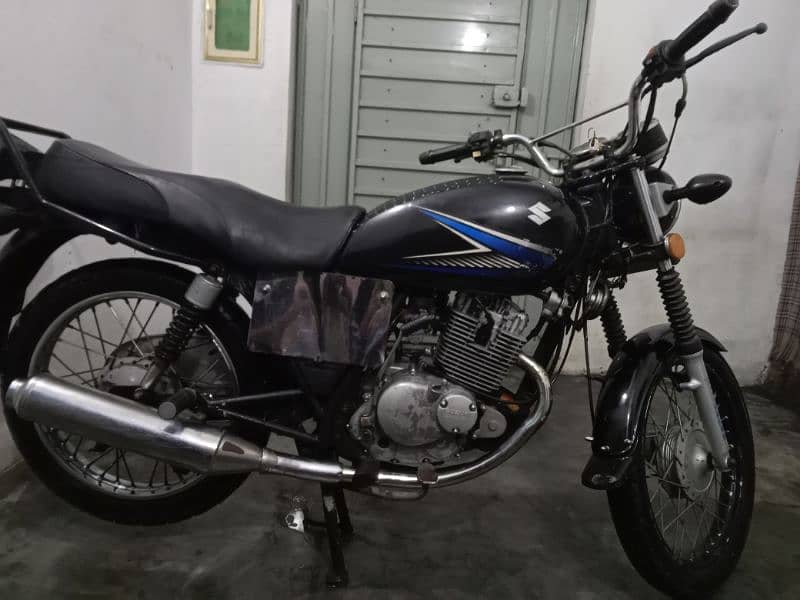 Suzuki gs 150cc condition full okay new tyer 14