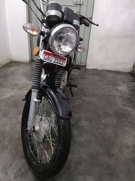 Suzuki gs 150cc condition full okay new tyer 17