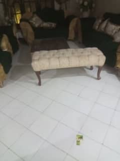 SOFA SETTHI