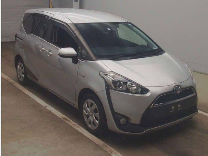 Toyota Sienta 2018 1