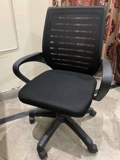 Office Chair Availabale For Sale