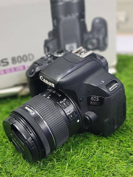 Canon 800D with 18 -55 STM lense 3