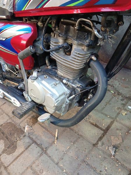 Honda 125 2022 model urgent sale 4