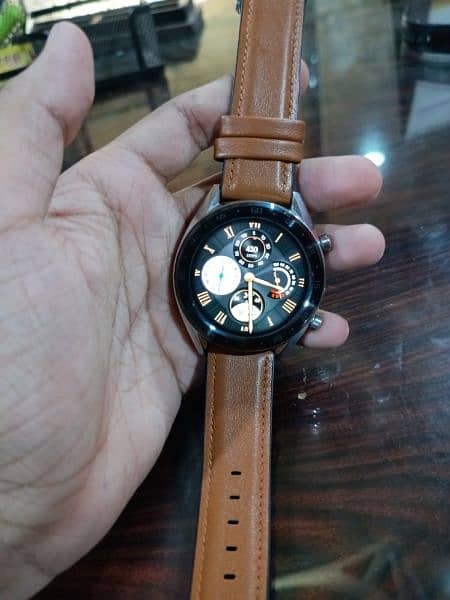 Huawei Watch GT 46mm - Excellent Condition 1