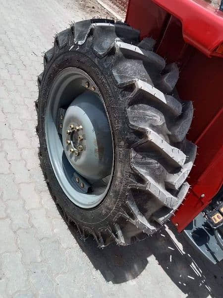 tractor MF 240 model 2023 6