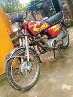 Honda CG 125 bike bilkul okay or man address talwandi road dharam kota