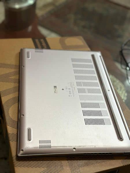 Asus VivoBook 16x (M1603Q) 6