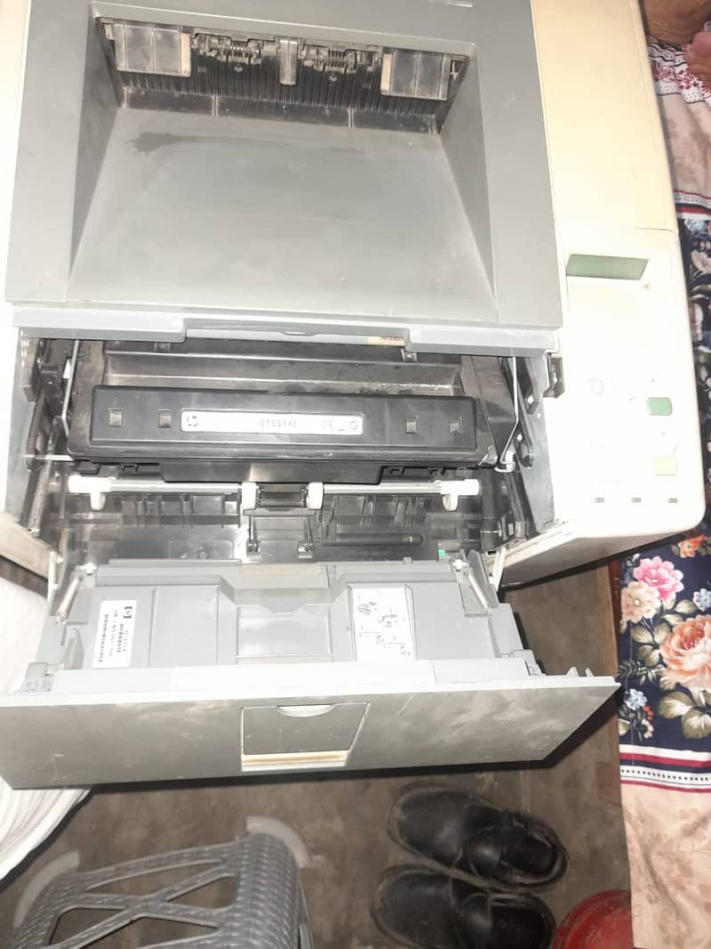 HP laserjet 3005 dn printer 1