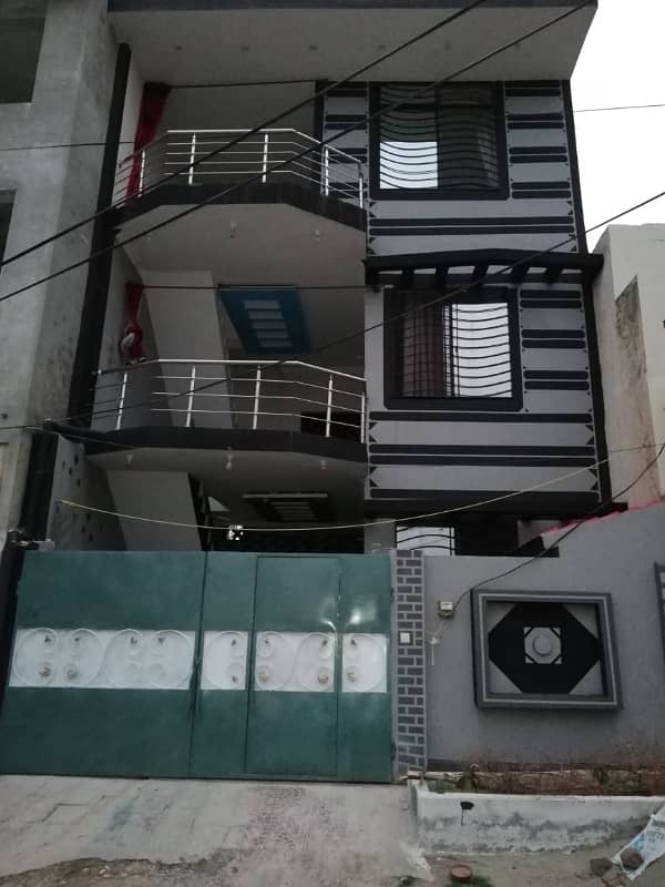 Buy A Triple Storey House Sized 4 Marla In Gulshan e iqbal 0