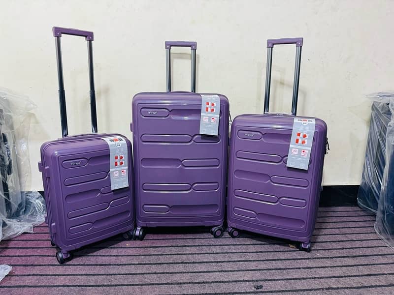 Luggage bags/ travel bags/ trolley bags/ suitcases/ attachi 1