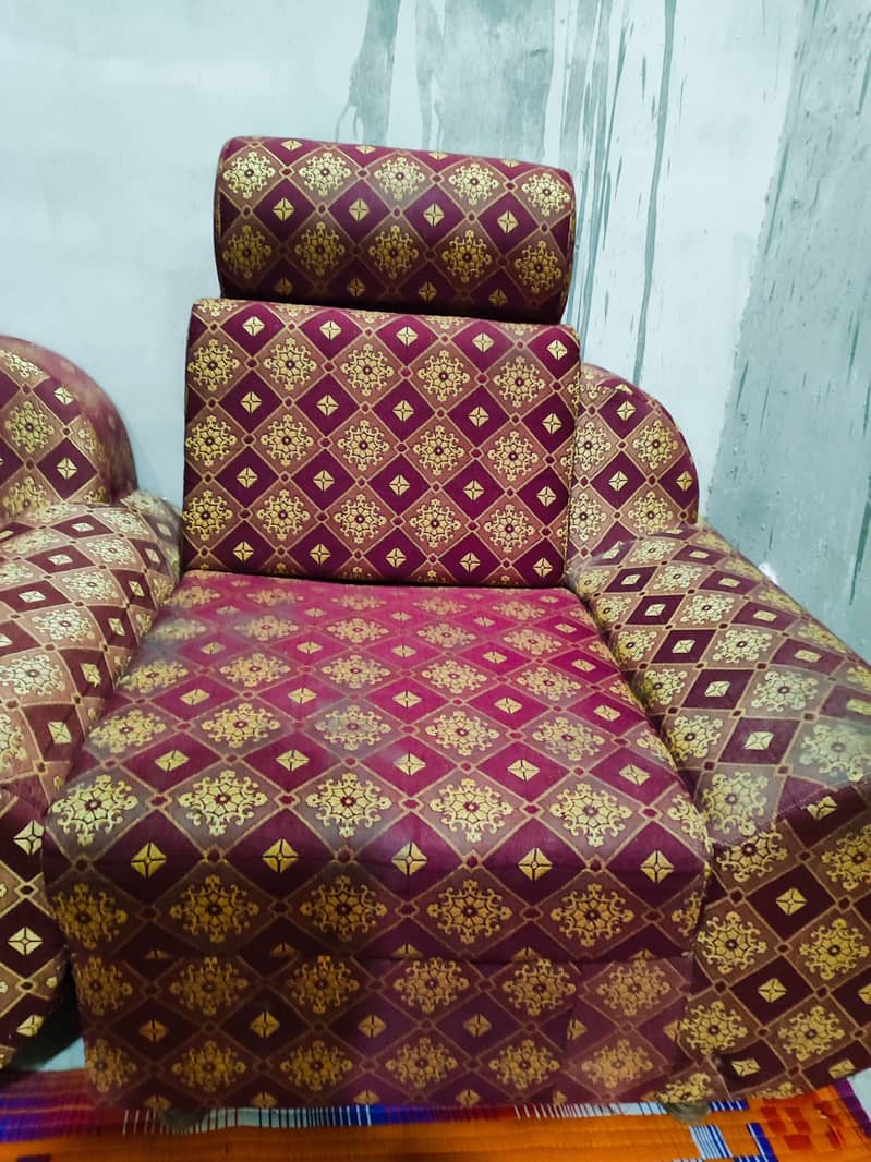 RED AND GOLDEN EMBROIDED TURKISH DESIGN FULL SOFA SET WITH METRESS 9