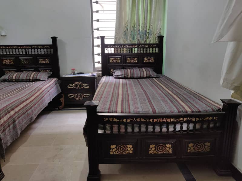 Chnioti Single Bed Set complete set. 6