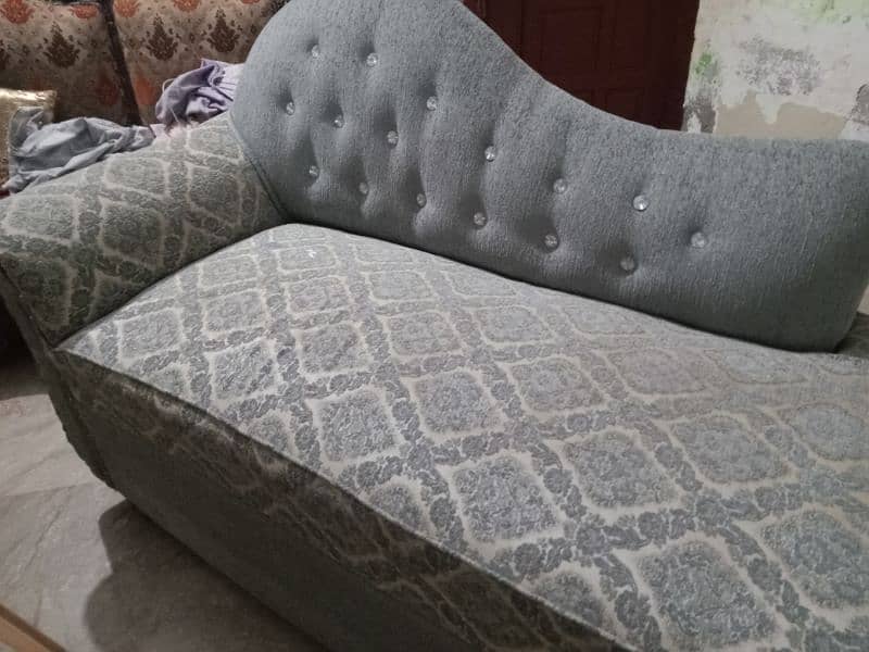 Deevan sofa New condition 0