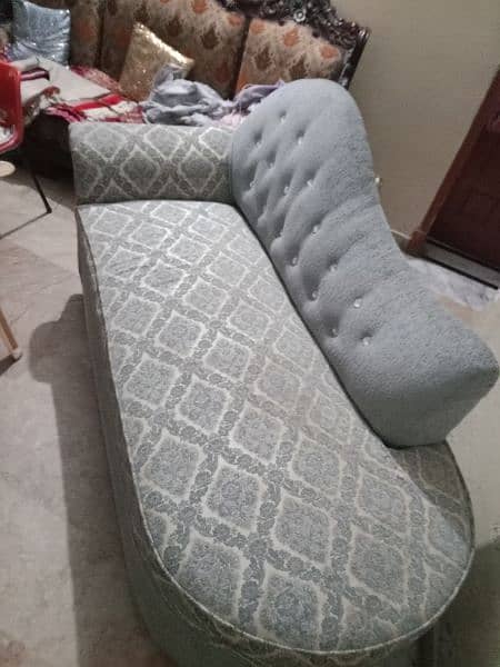 Deevan sofa New condition 1