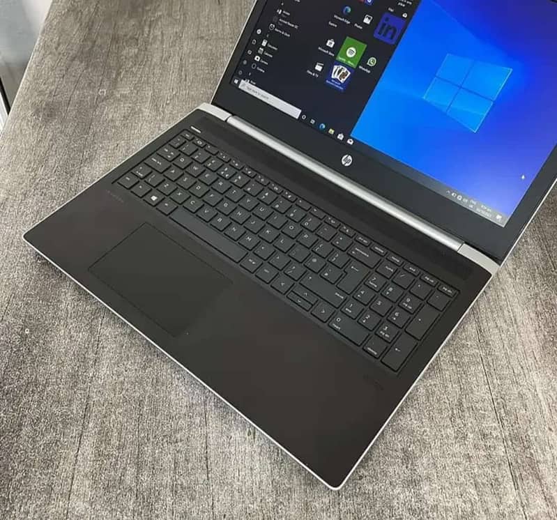 HP ProBook 455 G5 AMD A9-9420 with Radeon R5 Graphics 1