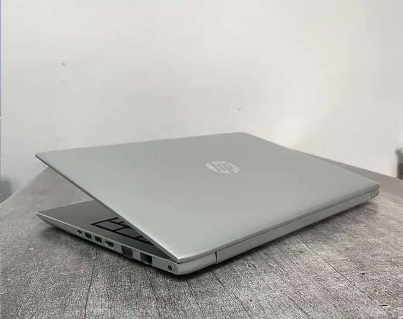 HP ProBook 455 G5 AMD A9-9420 with Radeon R5 Graphics 3