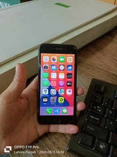 iPhone7  /128 GB 0