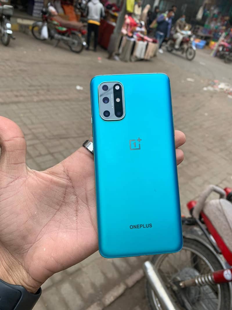 One plus 8t Dual Sim 12gb ram 256gb 1