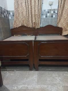 2 single beds for sale 0