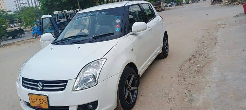 Suzuki Swift 2012 1